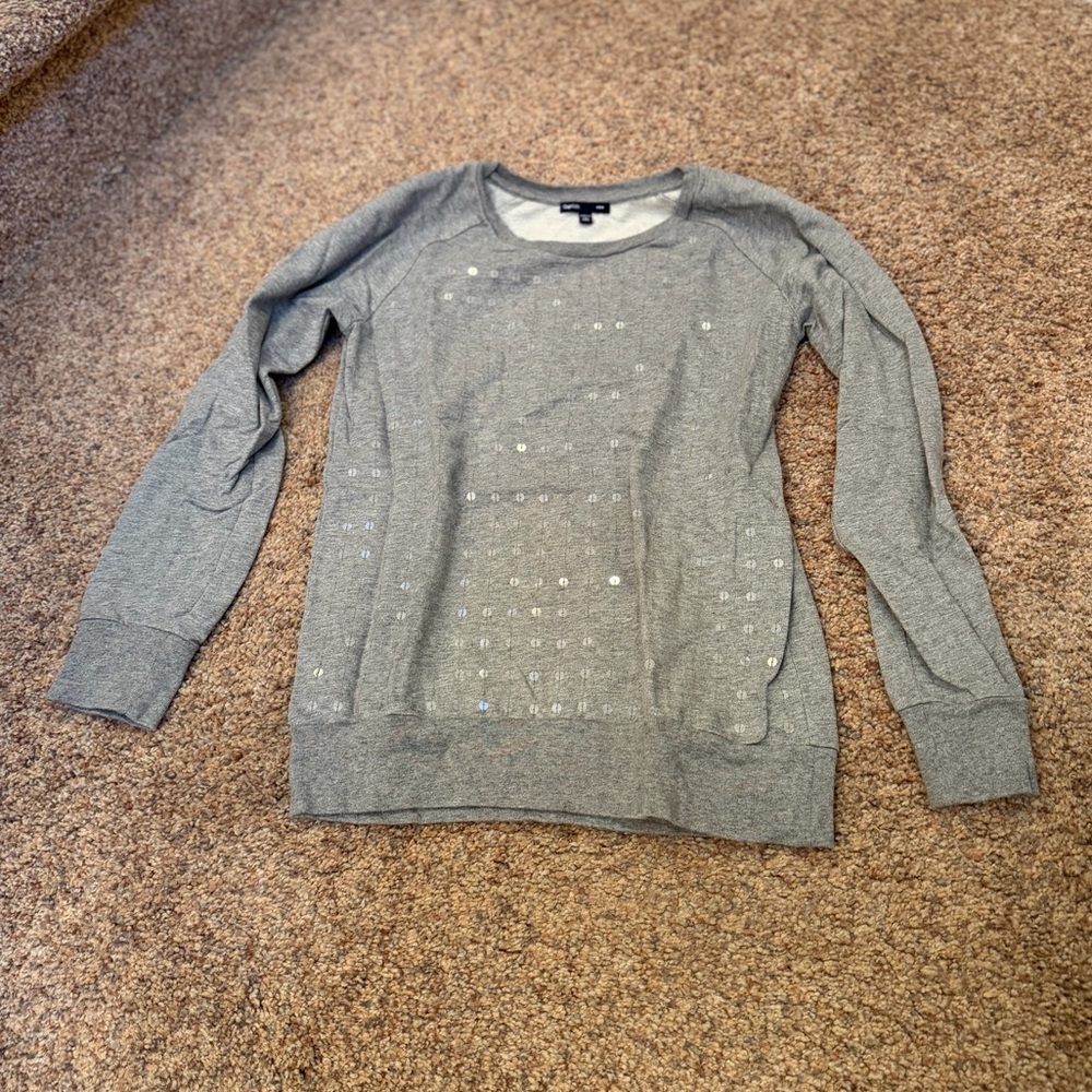 ⭐️EUC - Gap Kids - Gray Long Sleeve Sweatshirt with clear sequin - XL (12)